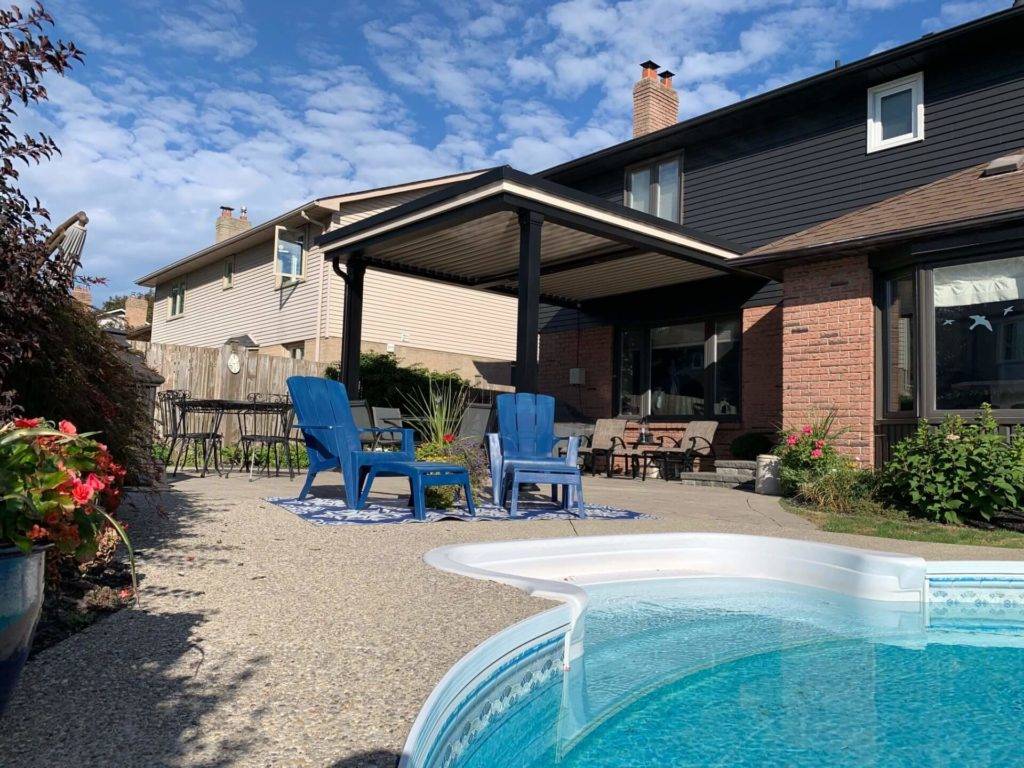 Backyard deck pergola