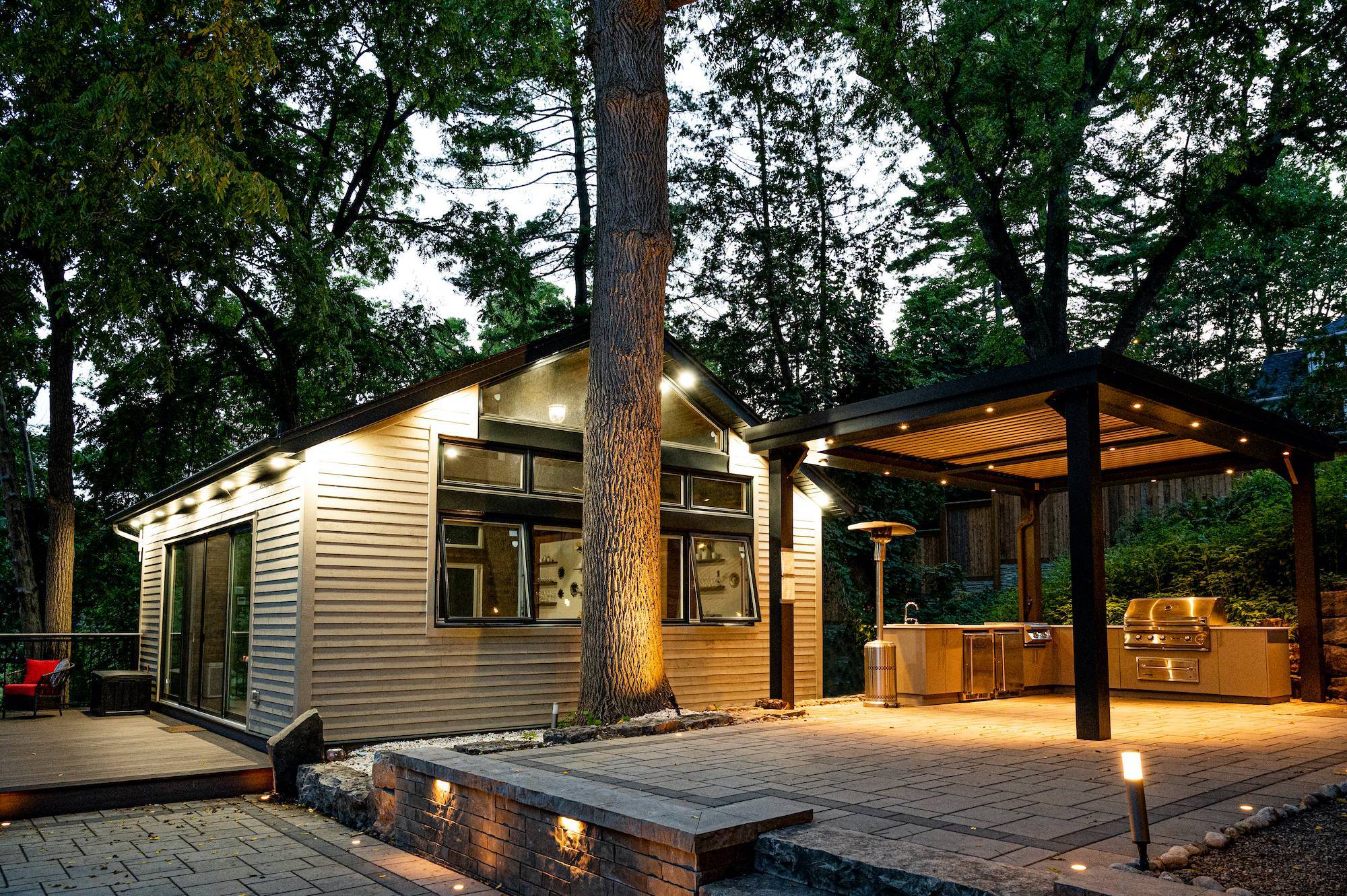 Modern Patio & Backyard Design Ideas7