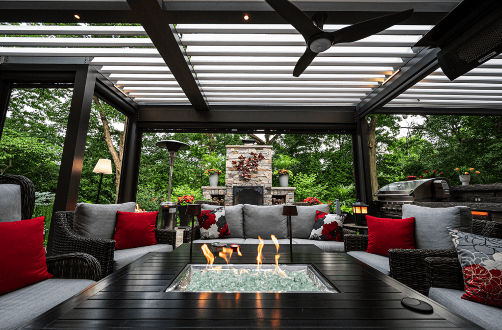 Tranquil Urban Living: Custom Deck Design