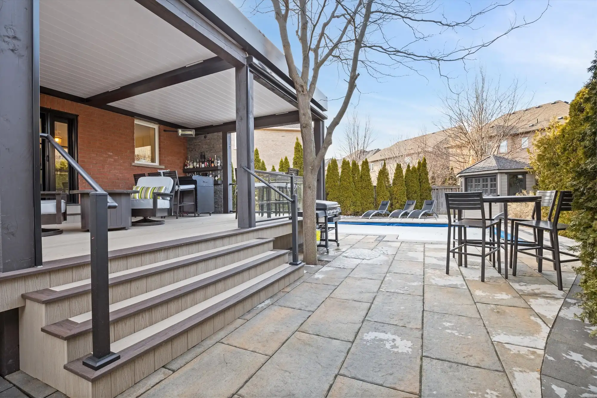 Oakville: Twilight Elegance