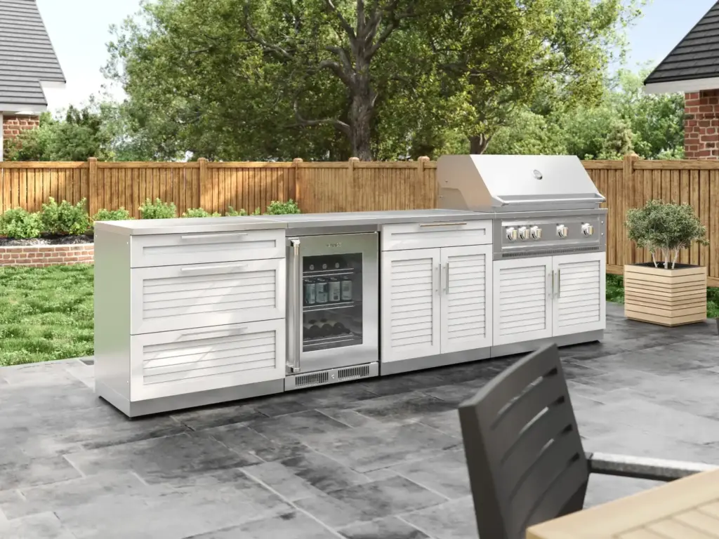 NewAge Classic Series White Grove Louvered aluminum finish