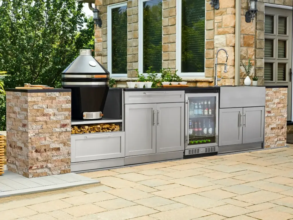 NewAge Signature Series Scabos Travertine Stone Veneer pillar